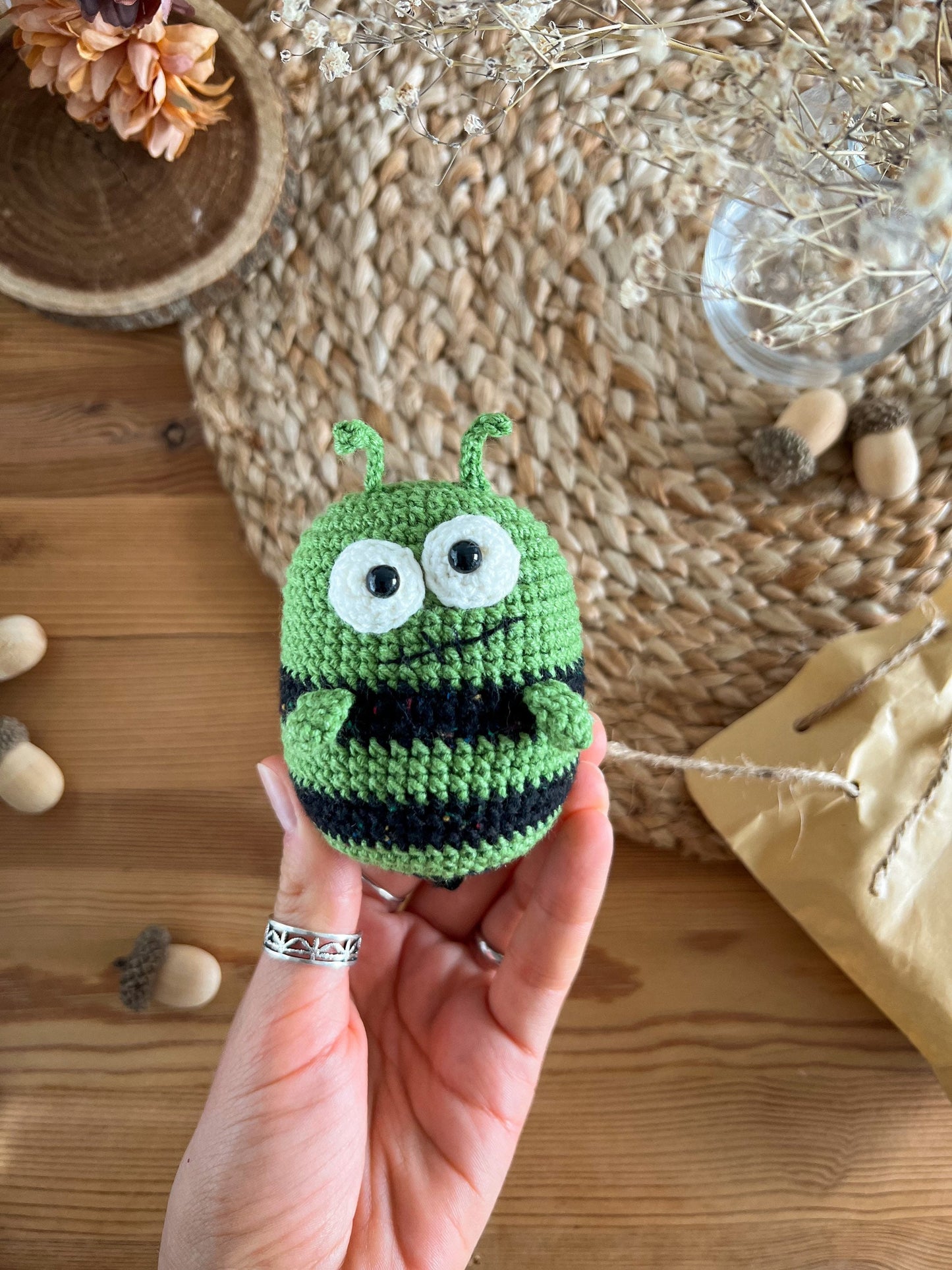 PDF Zom-bee Amigurumi Pattern