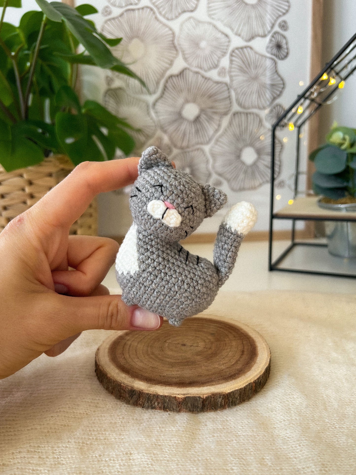 PDF Chubby Cat in a Box Amigurumi Pattern