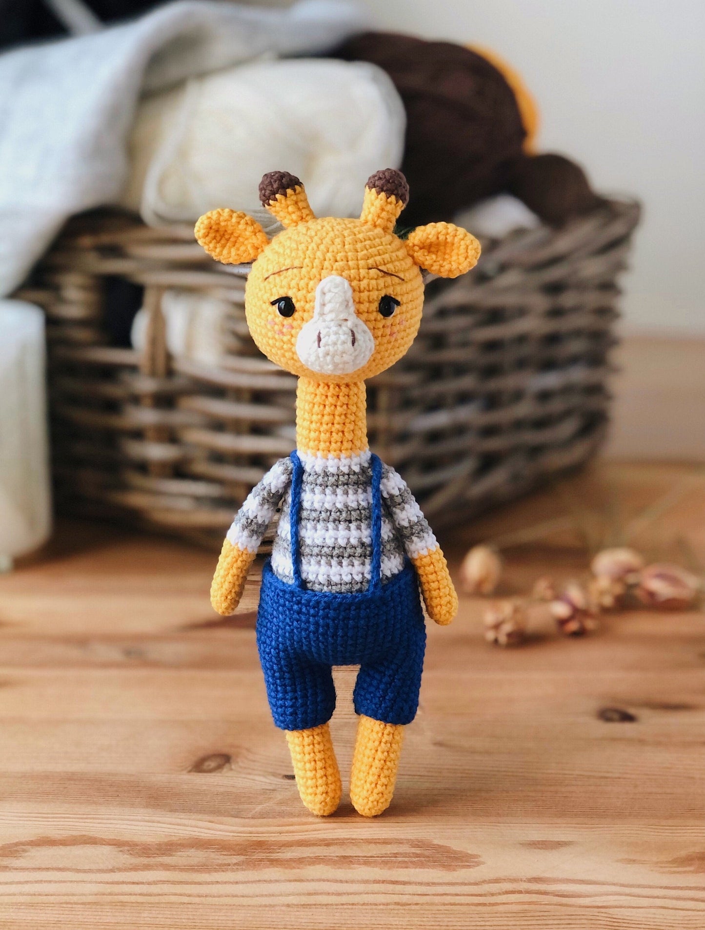 PDF Giraffe Billy Amigurumi Pattern