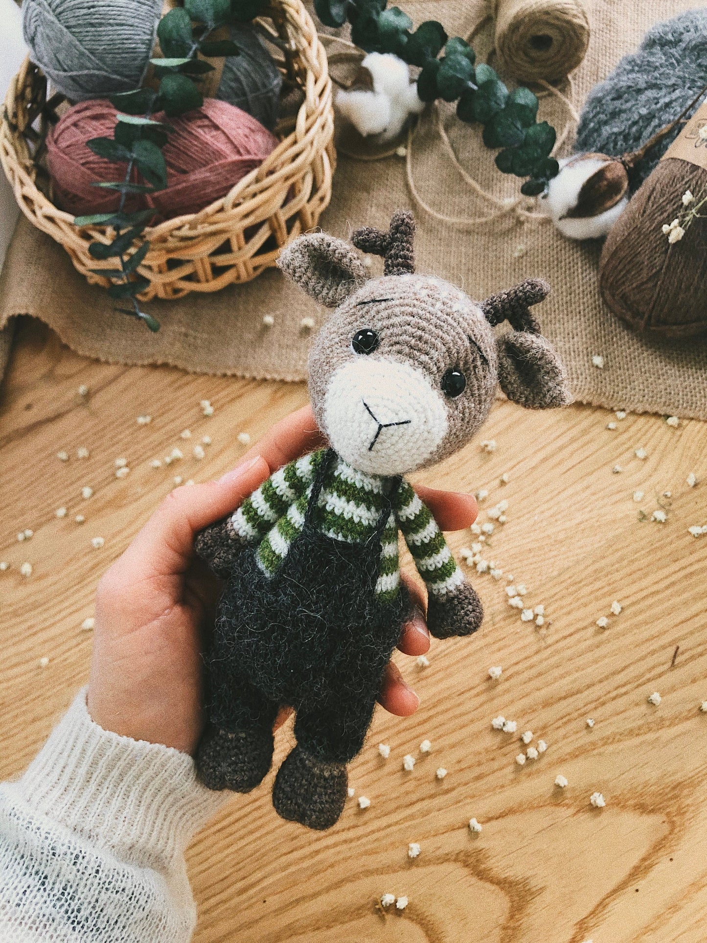 PDF Deer Sam Amigurumi Pattern
